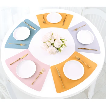 

2Pcs/Set Food Grade Silicone Place Mat Tableware Pad Placemat Kitchen Non-Slip Table Mat Bowl Heat Insulation Placemats