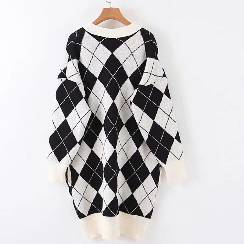 Winter New Retro Wild Geometric Diamond Knit Cardigan Lazy Wind Loose Single-breasted Casual Escaping Women's Sweater Top