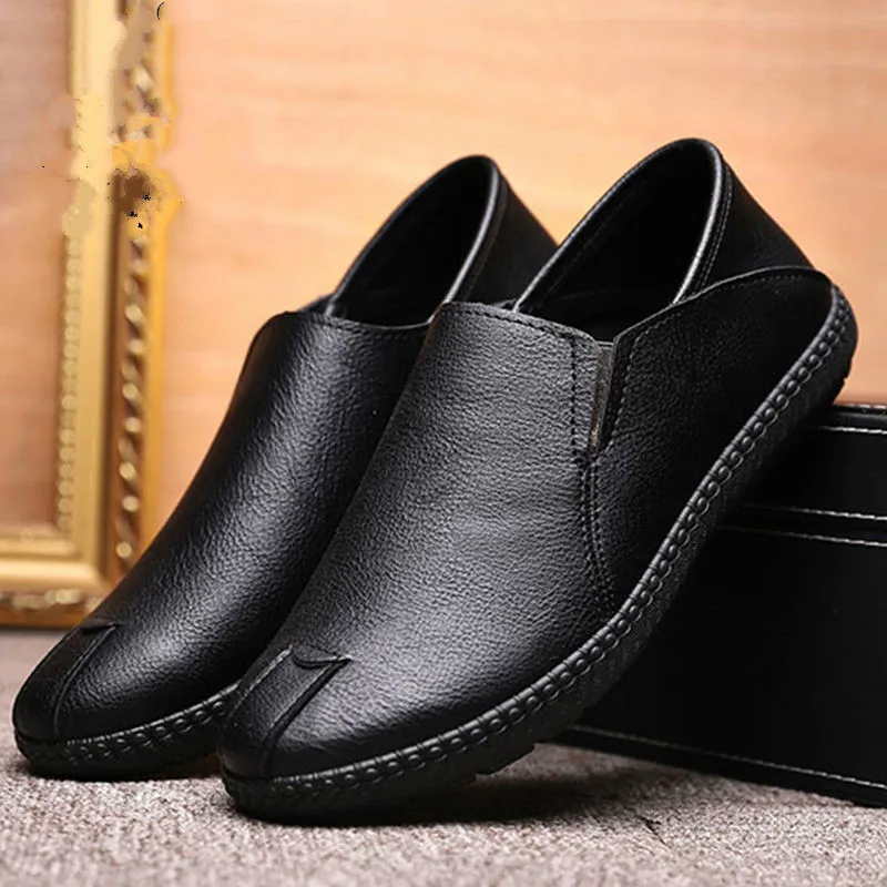 Men's sports shoes New Korean trend casual shoes wild soft leather soft bottom breathable shoes lazy shoes men's shoes