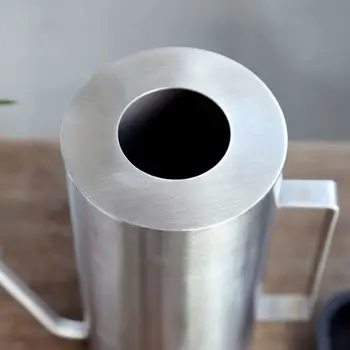 

Stainless Steel Watering Can with Long Spout Modern Style Watering Pot,53oz/1.5L Q1FD