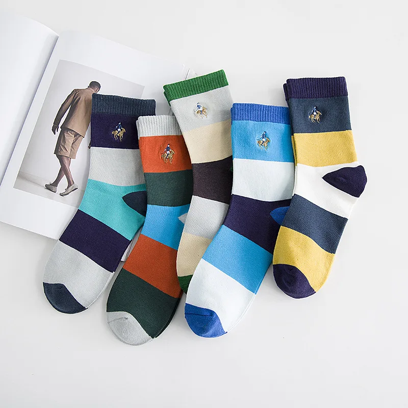 New High Quality Fashion 5 Pairs/lot Brand  Casual Cotton Socks Business Embroidery Men's Socks