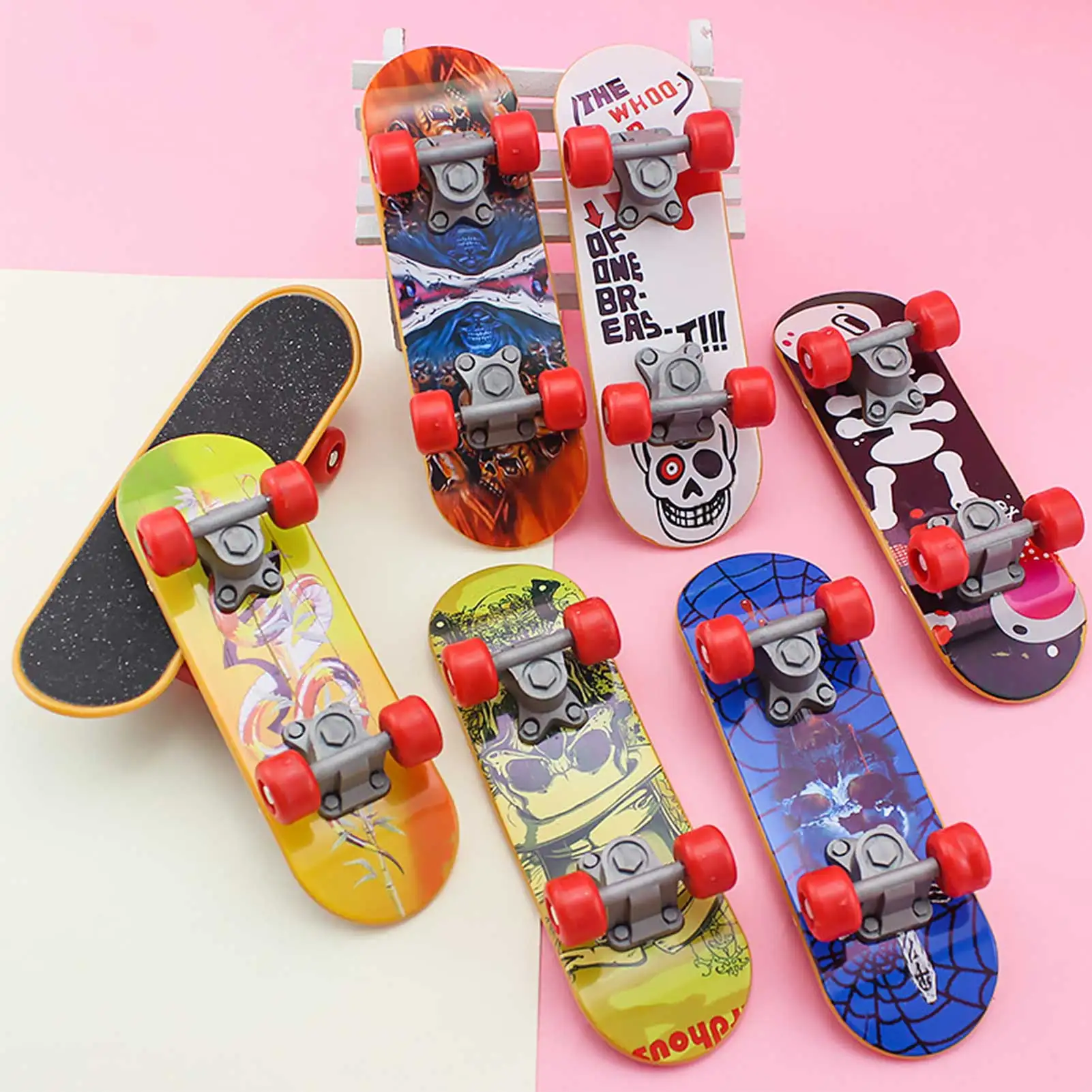 Mini 4er Pack Griffbrett für Tech Deck Truck Skateboard Spielzeug Geschenk K fo 