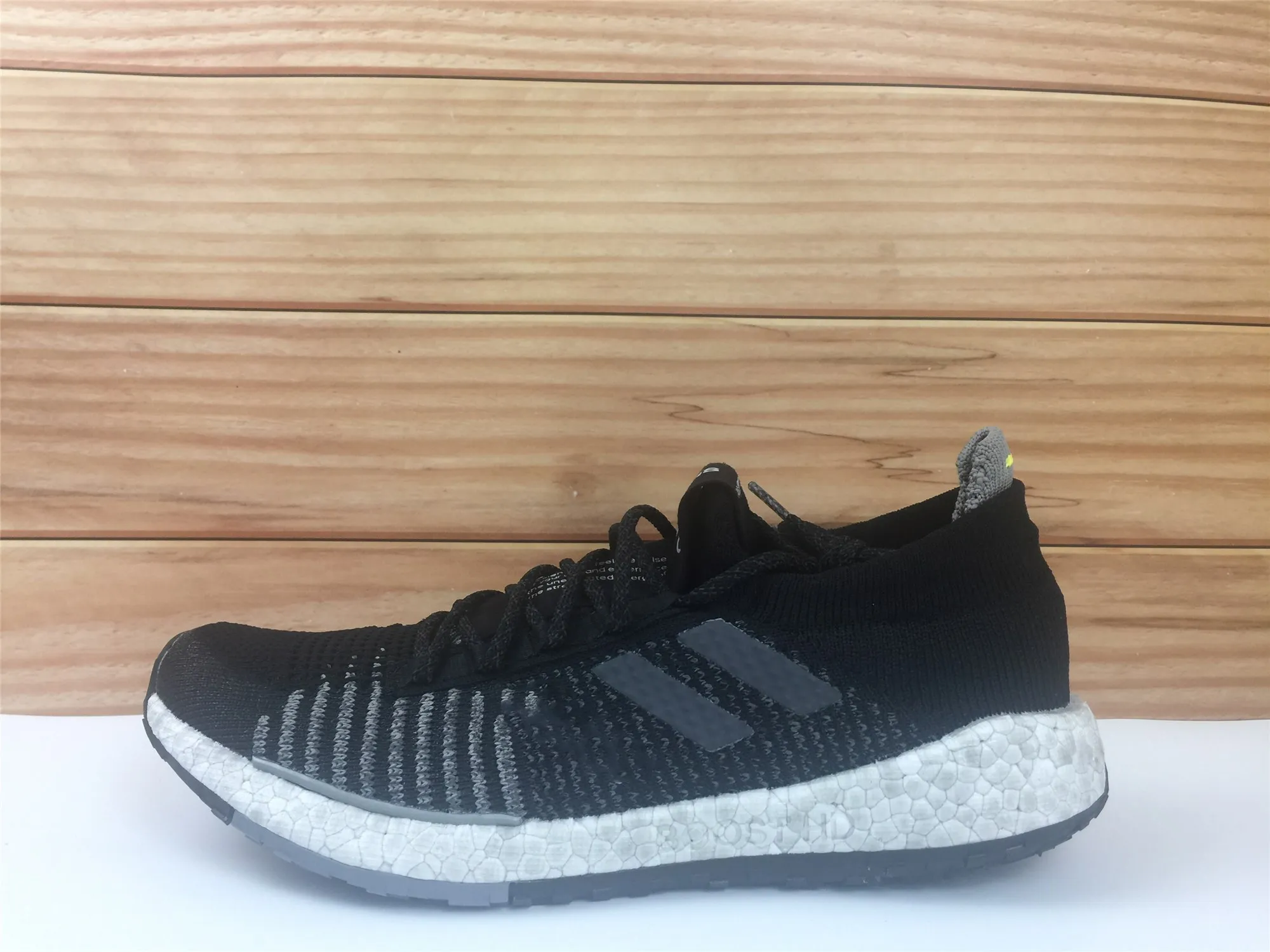 Тройная спортивная обувь для мужчин и женщин; цвет черный, белый, синий, серый; Высококачественная спортивная обувь белого и черного цвета; Размеры 35-45 - Цвет: Yeah yeah
