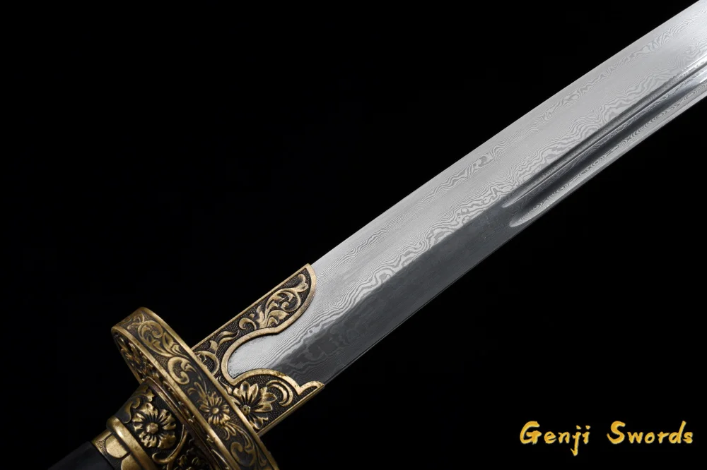 Handmade Full Tang Damascus Folded Steel Blade Chinese Qing DAO Sword Brass Fitting