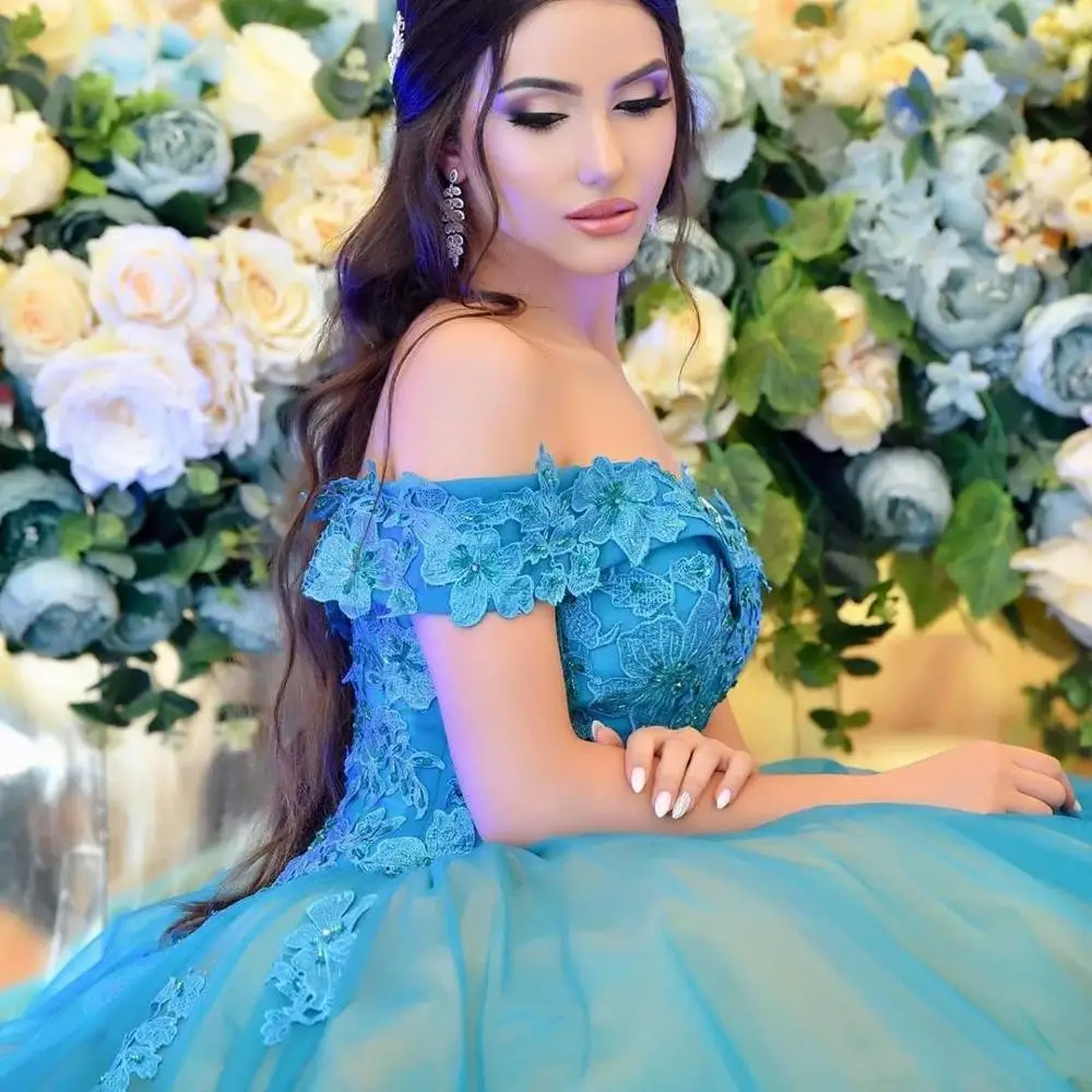 Небесно голубые платья Quinceanera с открытыми плечами кружевные аппликации бисером