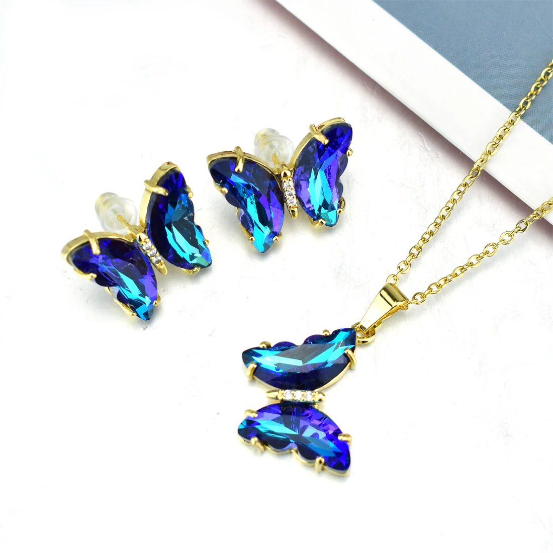 latest fashion necklace designs 2021 New Fashion Hot-selling Butterfly Crystal Necklace AAA Micro-set Zircon Stud Earrings Jewelry Gift Wholesale Direct Mail fashion pearl necklace Fashion Jewelry Sets