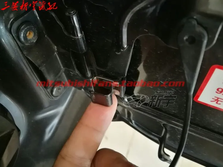 Зажим для крышки топливного наполнителя MITSUBISHI EVOX OUTLANDER ASX LANCER PAJERO V93V97V87V73 5943A178 MB642442
