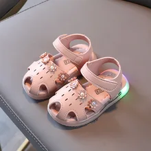 Sandália infantil antiderrapante para meninas, sapatos de praia com fundo macio, rosa, bege, para recém nascidos, verão, casual, floral