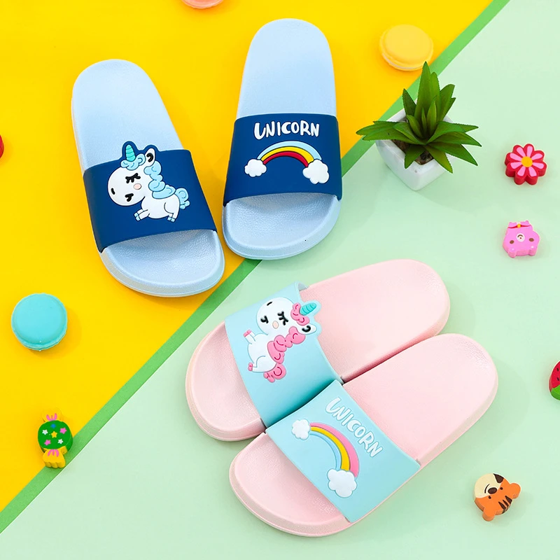 Тапочки с единорогом для мальчиков и девочек; детская обувь с рисунком радуги для мальчиков и девочек; летние детские домашние тапочки; пляжные шлепанцы для плавания