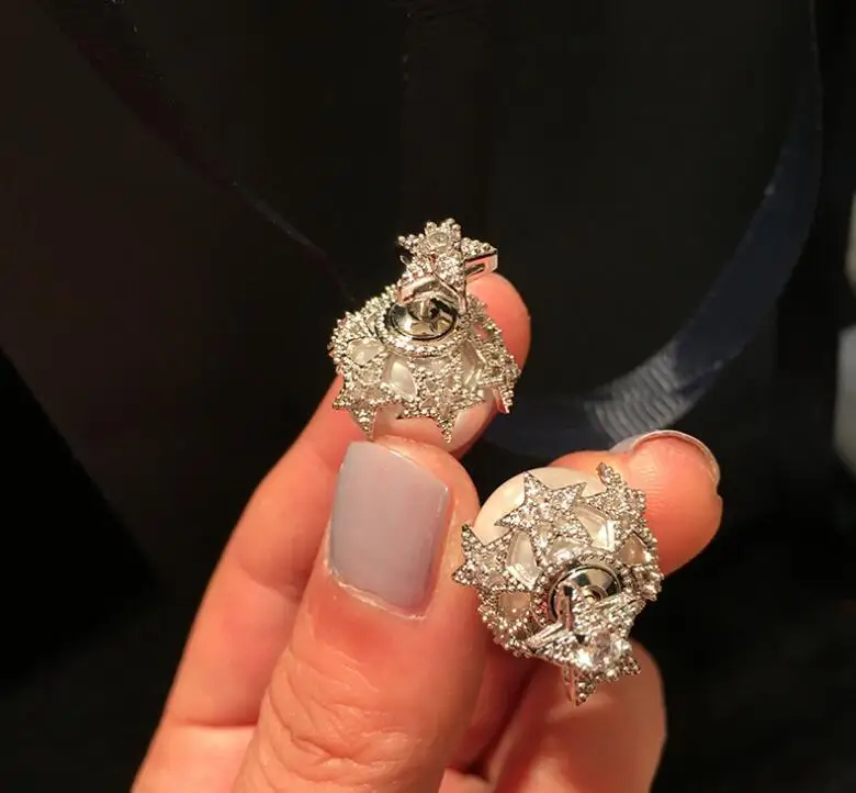 Пятиконечные серьги в виде звезды с жемчугом Циркон Элегантный индивидуальный дизайн дамы горный хрусталь уха аксессуары