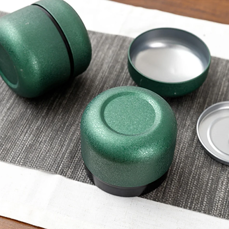 tin box (35)