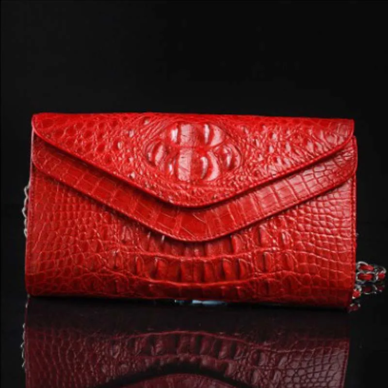 Рисунок 2 - Женская сумка на одно плечо с цепочкой