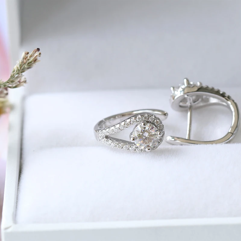 Серьги кольца женские из серебра 925 пробы с цветным муассанитом CTW 5