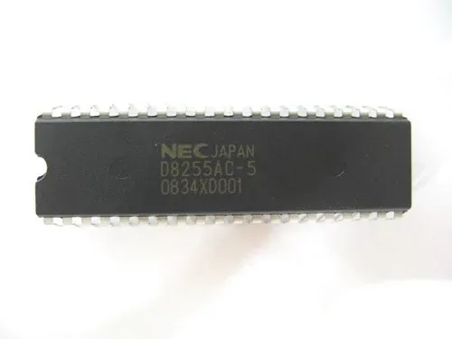 100% New&amporiginal D8255AC-5 DIP40 |