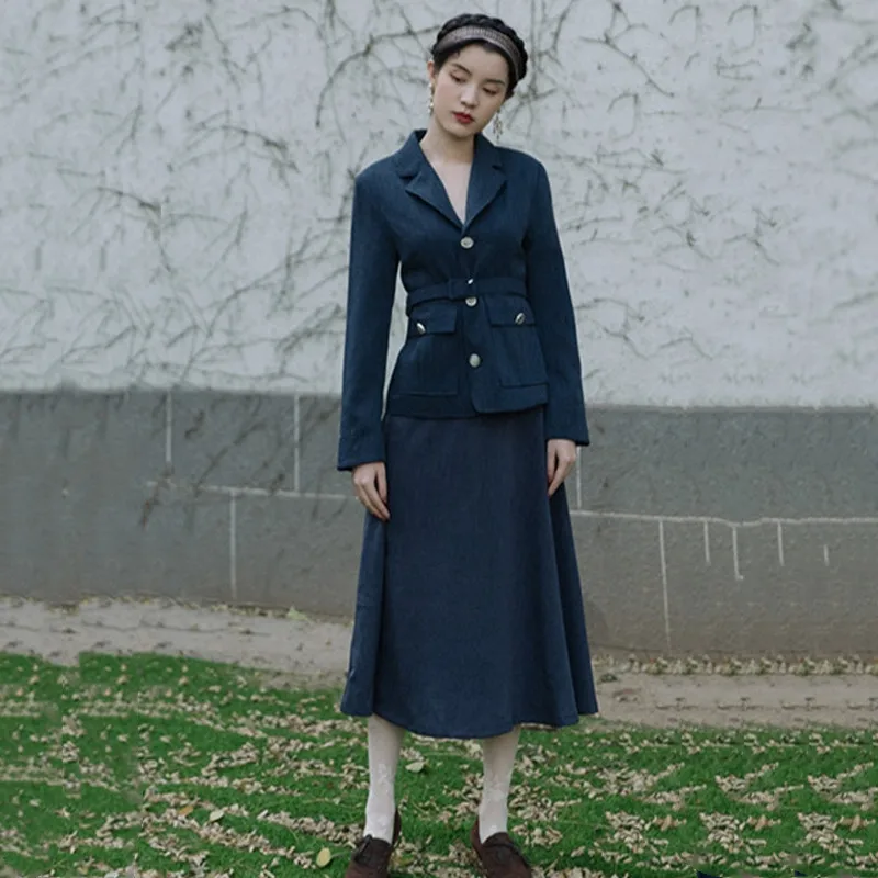 

2020 Autumn Socialite Small Xiangfeng Suit Female Slim Fit Temperament Suit Coat +a Word Half Body Skirt Two-piece Set French