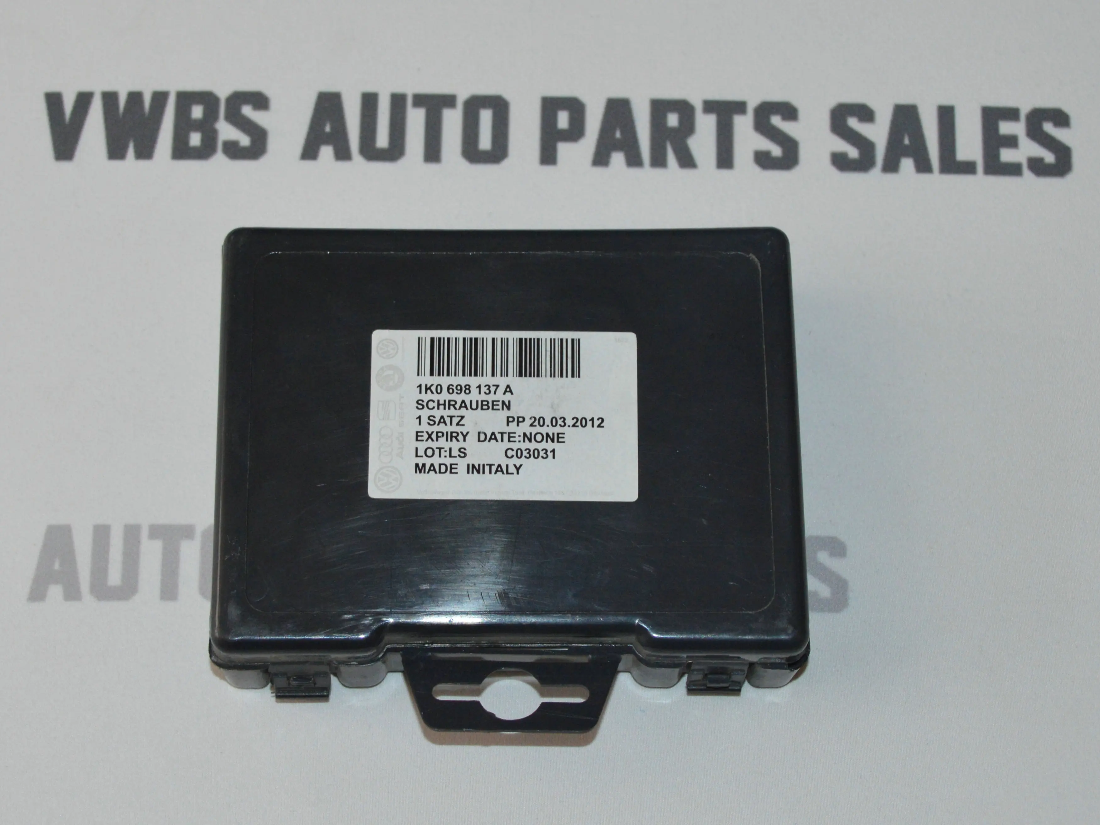 

V W Golf6/G T I/CC/PassatB8/EOS/Tiguan/scirocco original Italian set of anti-theft screwsscrews super hard tires anti-theft