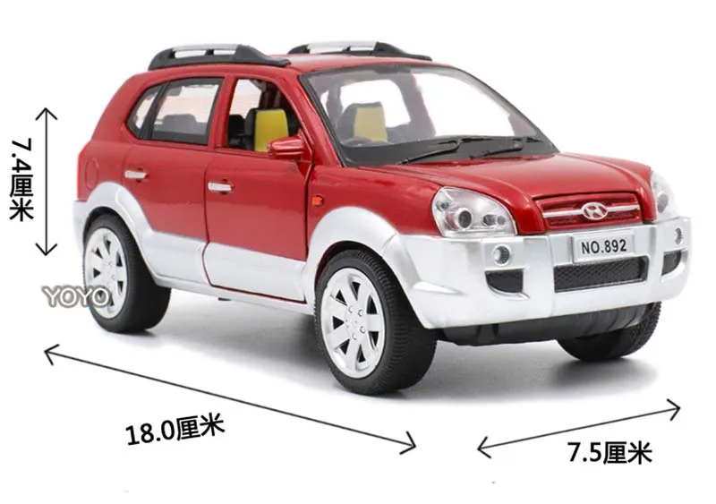 1/24 сплав hyundai Tucson модель автомобилей литая игрушка мигающий Звук Вытяните назад игрушка джип автомобиль для детей