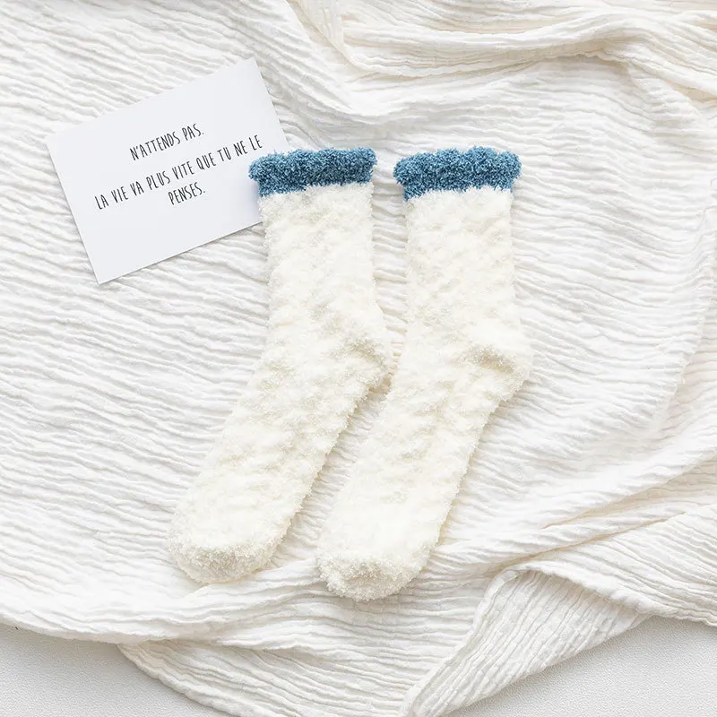 Зимние Теплые Пушистые Носки ярких цветов для женщин и девочек; носки для сна; домашние носки-тапочки; толстые носки для девочек - Цвет: 03 White