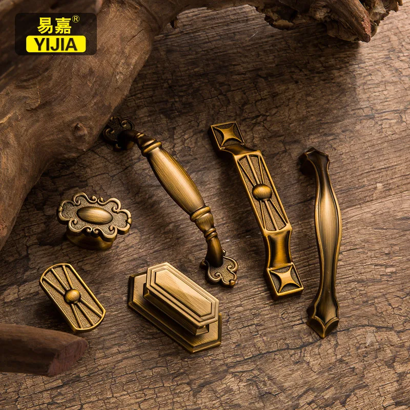 Yi Jia European Style Retro Drawer Handle Small Vintage Wardrobe And Cabinet Open-Door Simple huang gu Copper Handles