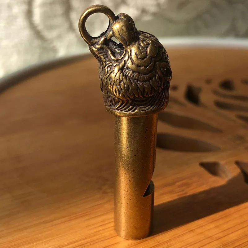 Tiger Head Pendant Новые винтажные медные тигровые королевские головы свистки Цепочки Кольца Для Ключей Подвески наружные свистки для выживания DIY автомобильные аксессуары для ключей - Цвет: Tiger Head Pendant