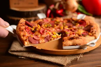 

Fetta 6 Slices Pizza Plate | Bamboo and Porcelain | Home--Pizza | Made in Turkey | free Shipping