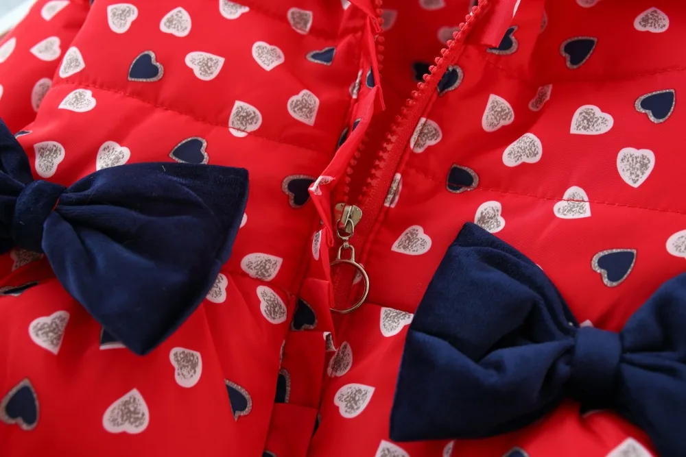Теплая осенне-зимняя одежда с хлопковой подкладкой для девочек Детская Хлопковая одежда с капюшоном и принтом «любовь»