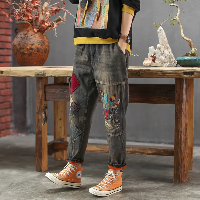 Women Jeans Autumn Winter Warm Fleece Harem Denim Pants Retro Female Elastic Waist Peking Opera Character Embroidery Trousers
