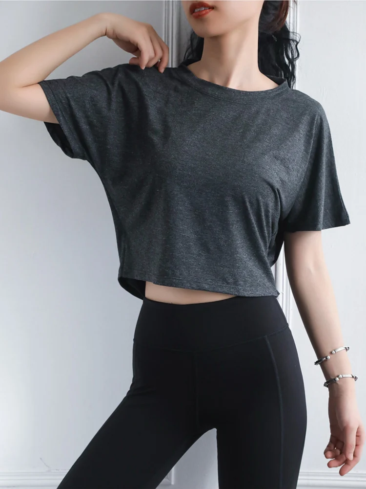 Бесшовная Gymwear быстросохнущая сорочка с низким вырезом на спине Женская свободная Беговая одежда для йоги топы с коротким рукавом пикантная дышащая свободная спортивная одежда - Цвет: Темно-серый