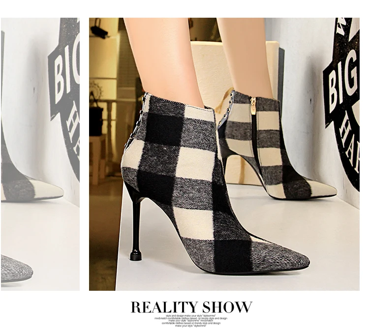 Winter Women's Boots  (13)