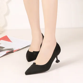 

2019 autumn and winter new pointed stiletto single shoes trend women's shoes one shoes two wear heels