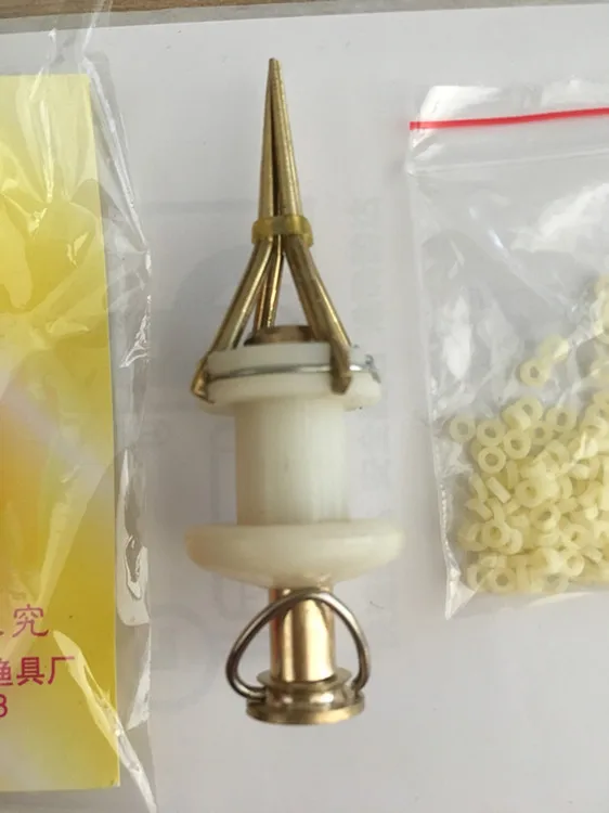 

Tied Hairband Granule Clip Bloodworm Earthworm Live Bait Rubber Band Set on Bait Maker Fishing Fine Copper Clip Granule Hairband