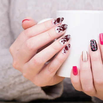 

24Pcs Woman Manicures Nail Tips for Women Fake Nails Artificial Nail Decals for Nails Salon Women Decoration