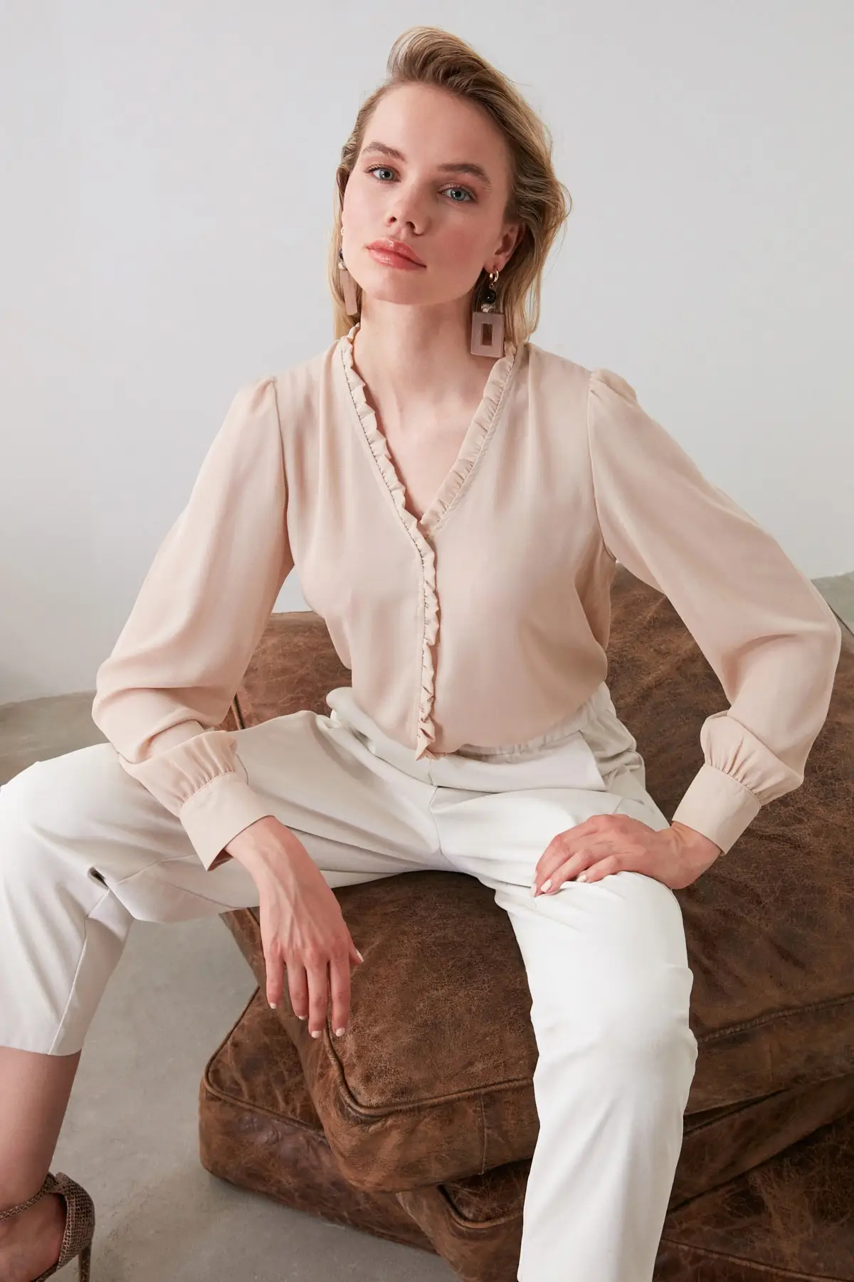 Trendyol Collar Detailed Shirt TWOAW21GO0003 | Женская одежда
