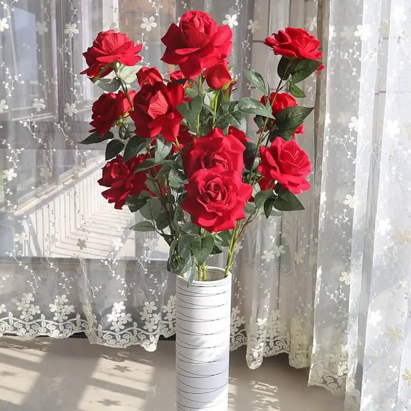Xuanxiaotong 5 Глава 63 см Бархатный Цветок Розы Искусственный Длинный Стебель с Листьями Почки Свадьба Украшение дома партии Поддельный Цветок
