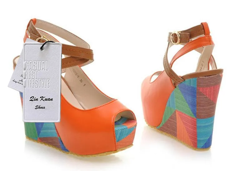 Распродажа женские туфли на платформе с открытым носом туфли на высоком каблуке модные разноцветные повседневные туфли-лодочки с пряжками QKP0211B