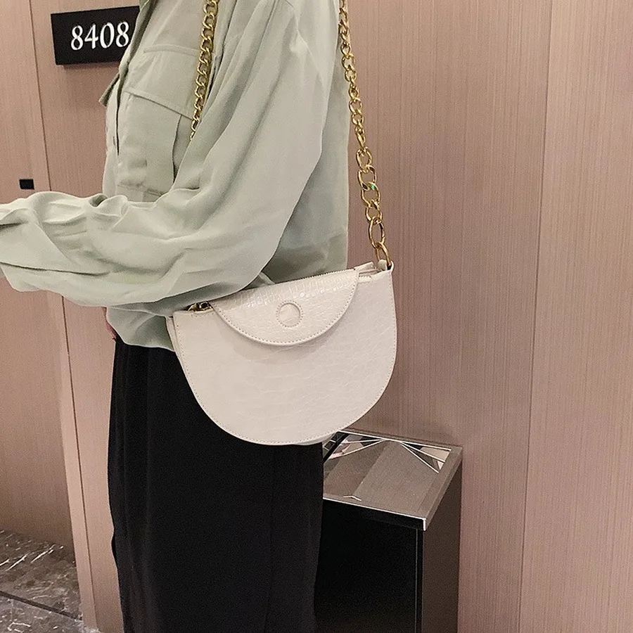 

Vintage Crocodile Pattern Saddle Bag Solid Color Clamshell Chain Messenger Bag Crossbody Bags Elegant Banquet Shoulder Bags New