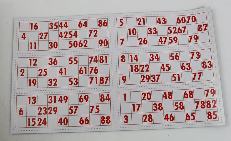 15243999458_1989402186