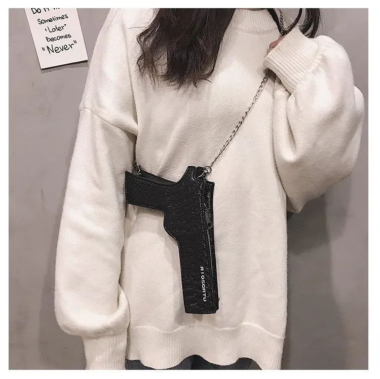

New Brand Designer Funny Pistol Messenger Bag Cool Personality Childlike Chain Shoulder Bag Small Bag Purse Female