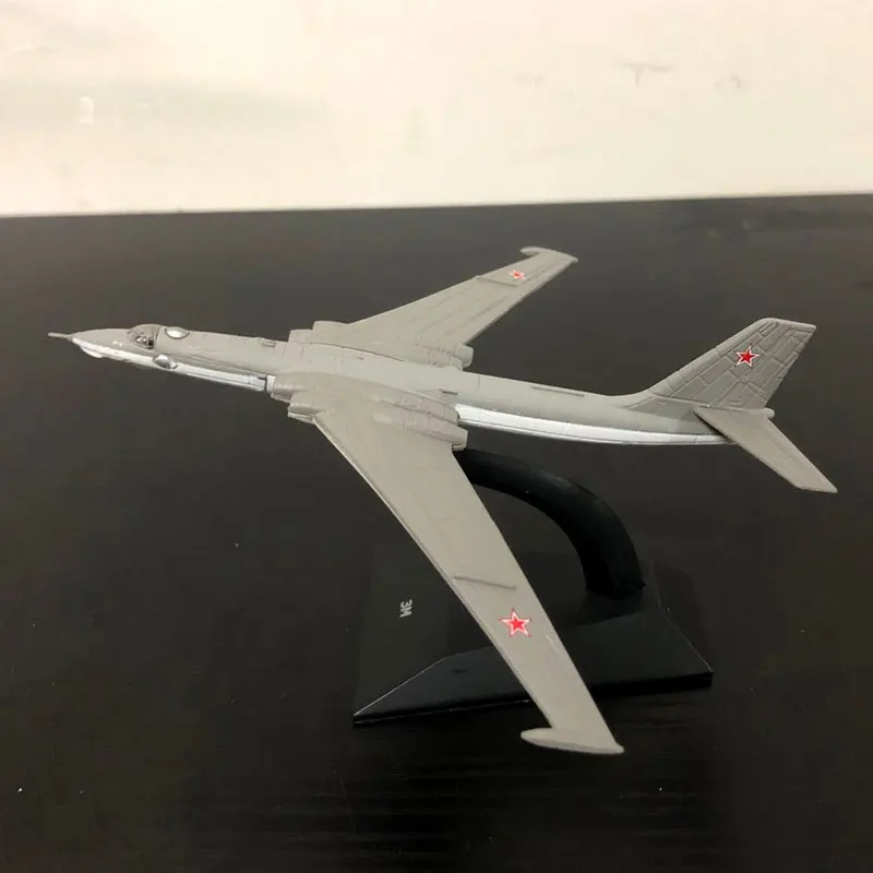 Russia M-4 Bison Strategic Bomber (12)