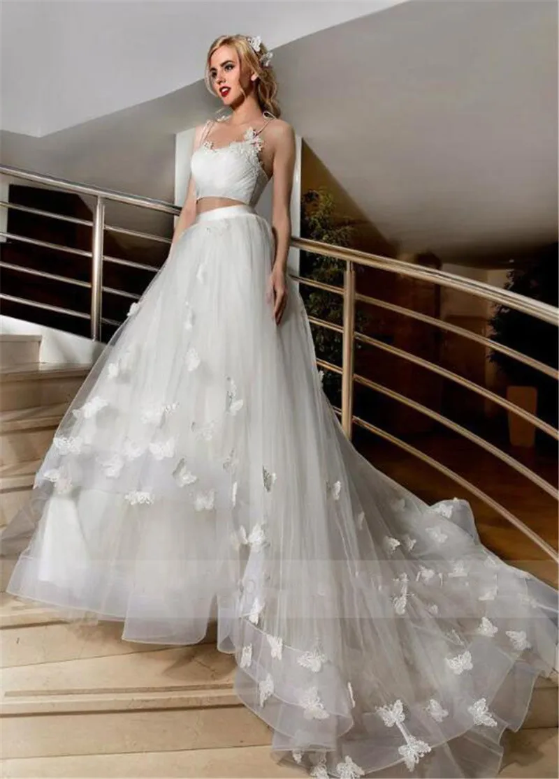 

2020 Sexy Spaghetti Strips A-Line Wedding Dresses Two Pieces With Butterfly Appliques Bridal Gowns Two Pieces Custom Beach