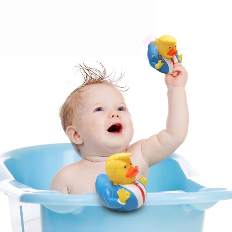 Детские Игрушки для ванны, Мультяшные плавающие Веселые резиновые утки, детские водные игрушки, американский Президент Трамп, желтая утка