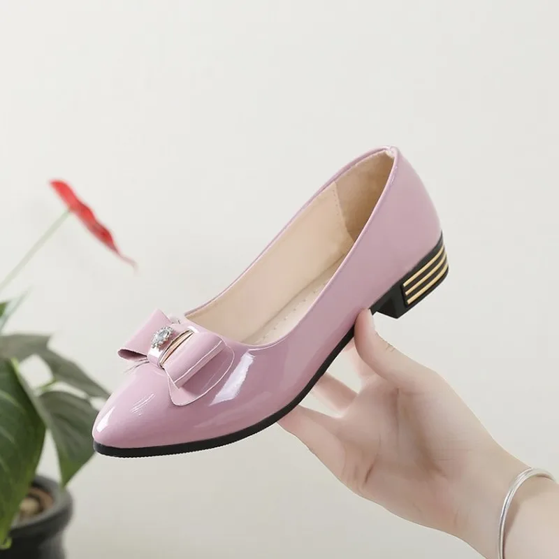 

Women Loafers Patent Leather Shoes Slip on Casual Flats Platform Ladies Pointed Toe Bow-knot Brogue Fashion Slippers Z15-82