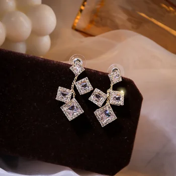 

Korean Shinning Zircon Leaf Drop Earrings Women 2020 New Jewelry Delicate Pendientes Gifts