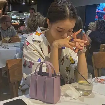 

Flip Small Square bag 2020 Fashion Solid Color Simple Style Women's Designer Handbag Shoulder Messenger bags bolsa feminina