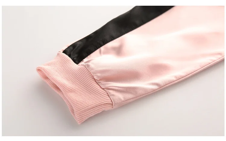 4648694896_1870743291