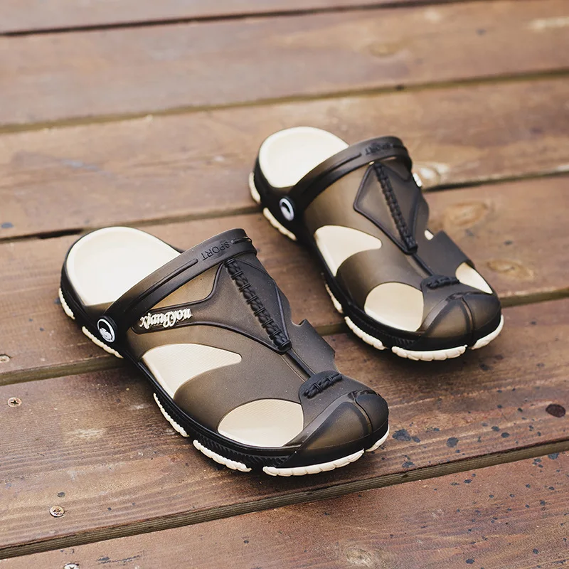 Summer Men Sandals Clogs Big Size Male Beach Shoes Outdoor Garden Shoes Slipon Plastic Slippers Fashion Wading Flip Flops 2020