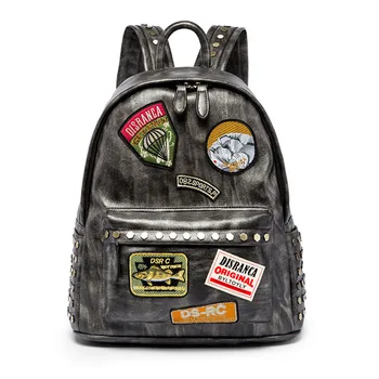

Hot Tide Brand Bag Korean Version of The Personality Rivet Men Medal Backpack Simple Wild Waterproof PU Leisure Travel Backpack