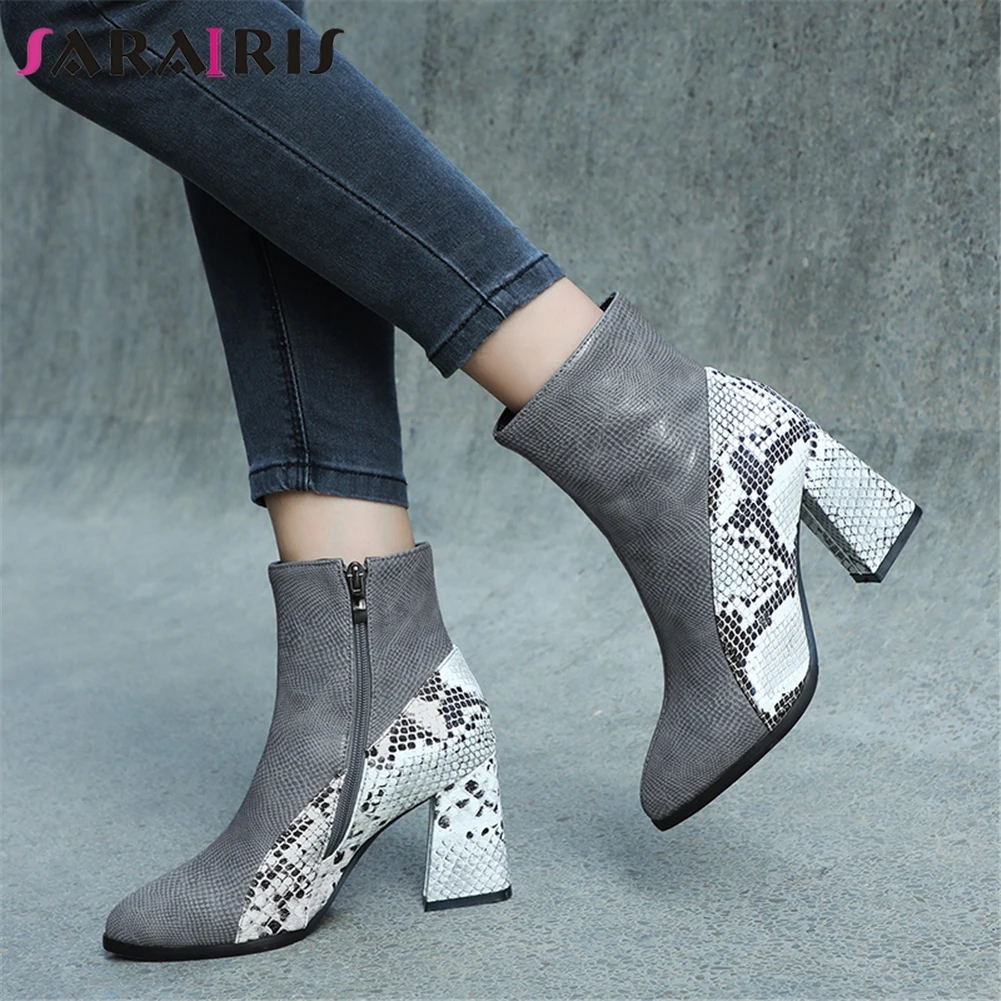 

SARAIRIS New 32-43 INS Hot Fretwork Patchwork Booties Ladies Winter Add Fur Ankle Boots Women 2019 High Heels Shoes Woman
