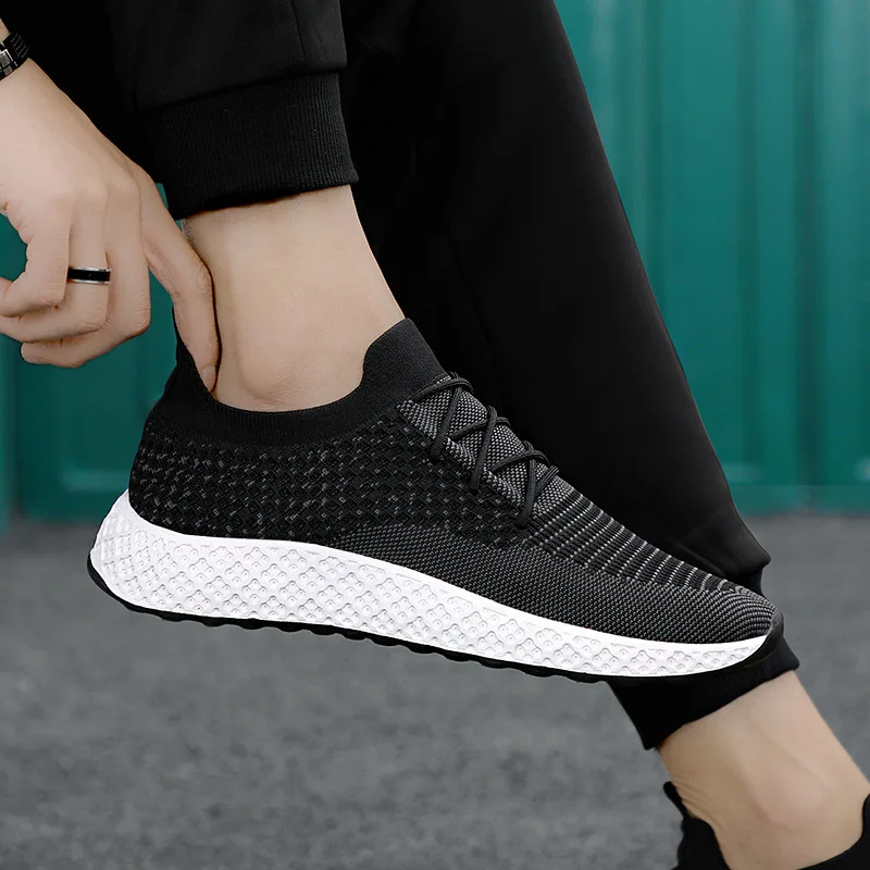 

New Style Athletic Shoes Fly Netting Surface Running Shoes Low Top Sneakers Punched Sheet Cloth Shoes Casual Trend MEN'S SHOES