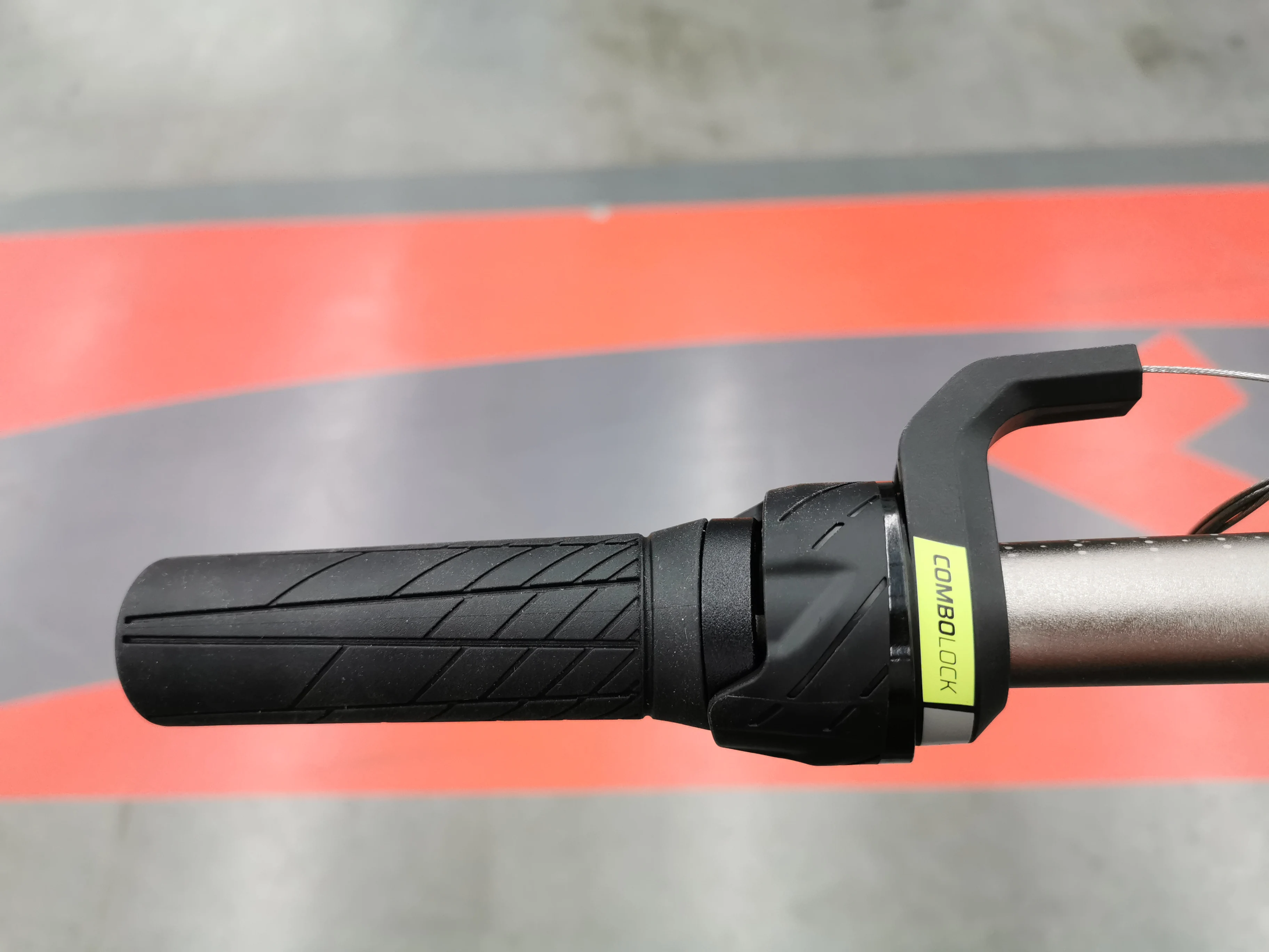 rockshox fork lockout lever